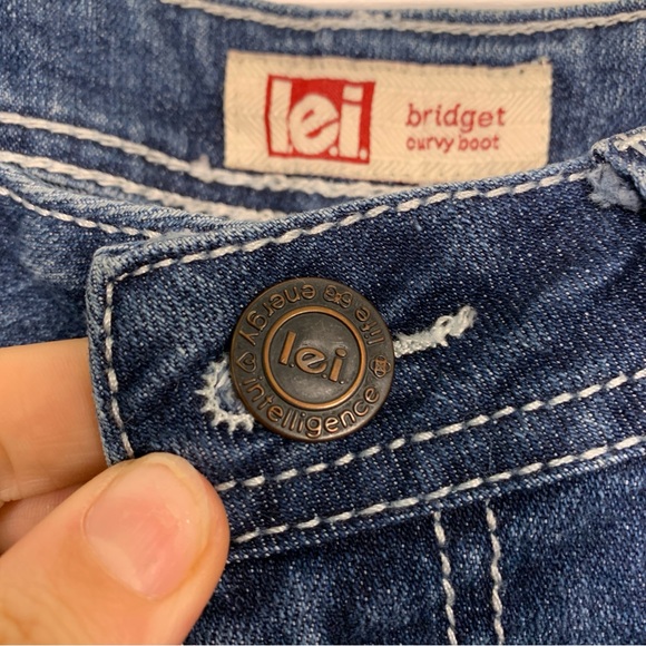 Lei Bridget Curvy Boot Cut Jeans Cowgirl Embroidered Pocket Western Low Rise - Picture 6 of 10